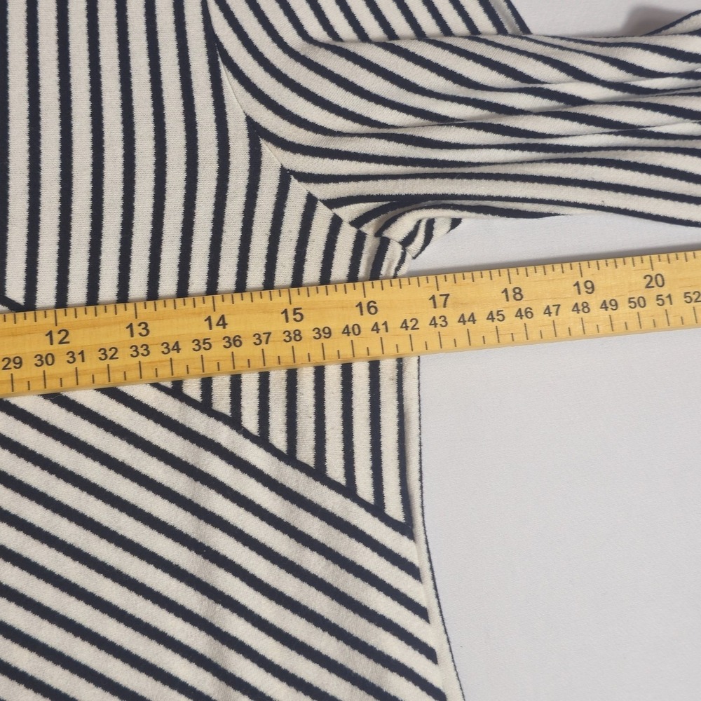 Chico's Blouse Top Women 0 (S) Black White Striped 3/4 Flutter Sleeve Round Neck - Picture 7 of 9